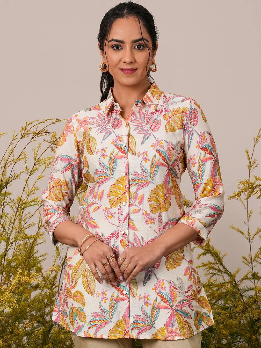 1_68835b43-9841-499d-b0c6-f2c13cfa5e5d.webp Cream Printed Silk Blend A-Line Kurti - Image 1