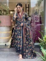 Women Printed A-Line Kurta and pant set with Dupatta - Image 3
